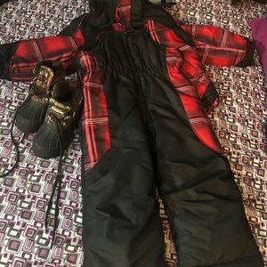 Snow bib and boots